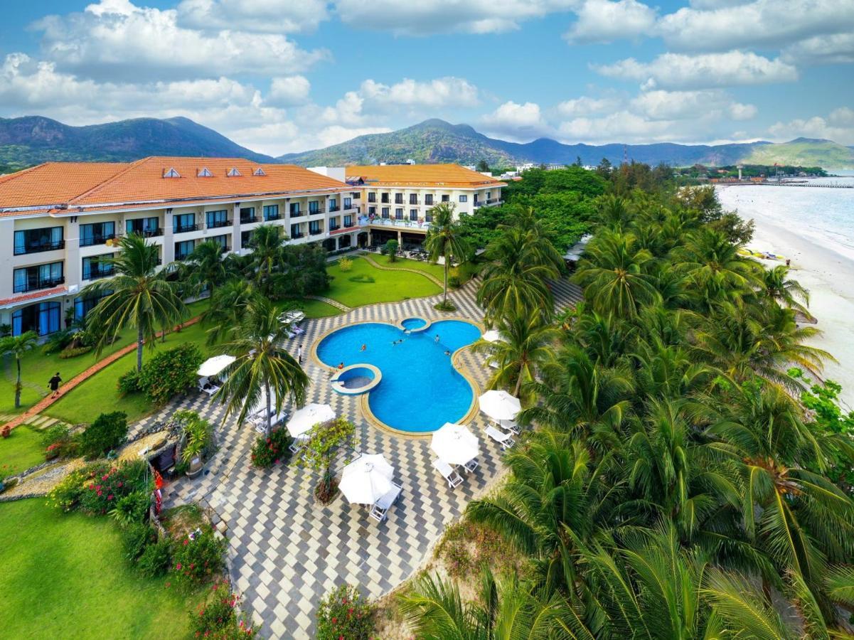 Con Dao Resort Chi Khu Co Ong Buitenkant foto